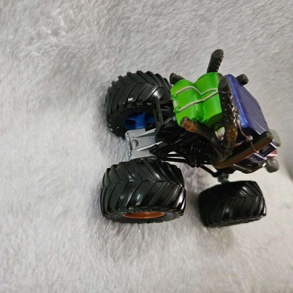 Monster‎ Jam Truck Lot Great Clips Mohawk Warrior Salvager Megalodon Shark